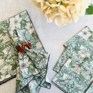 Earl Gray Floral Dinner Napkin