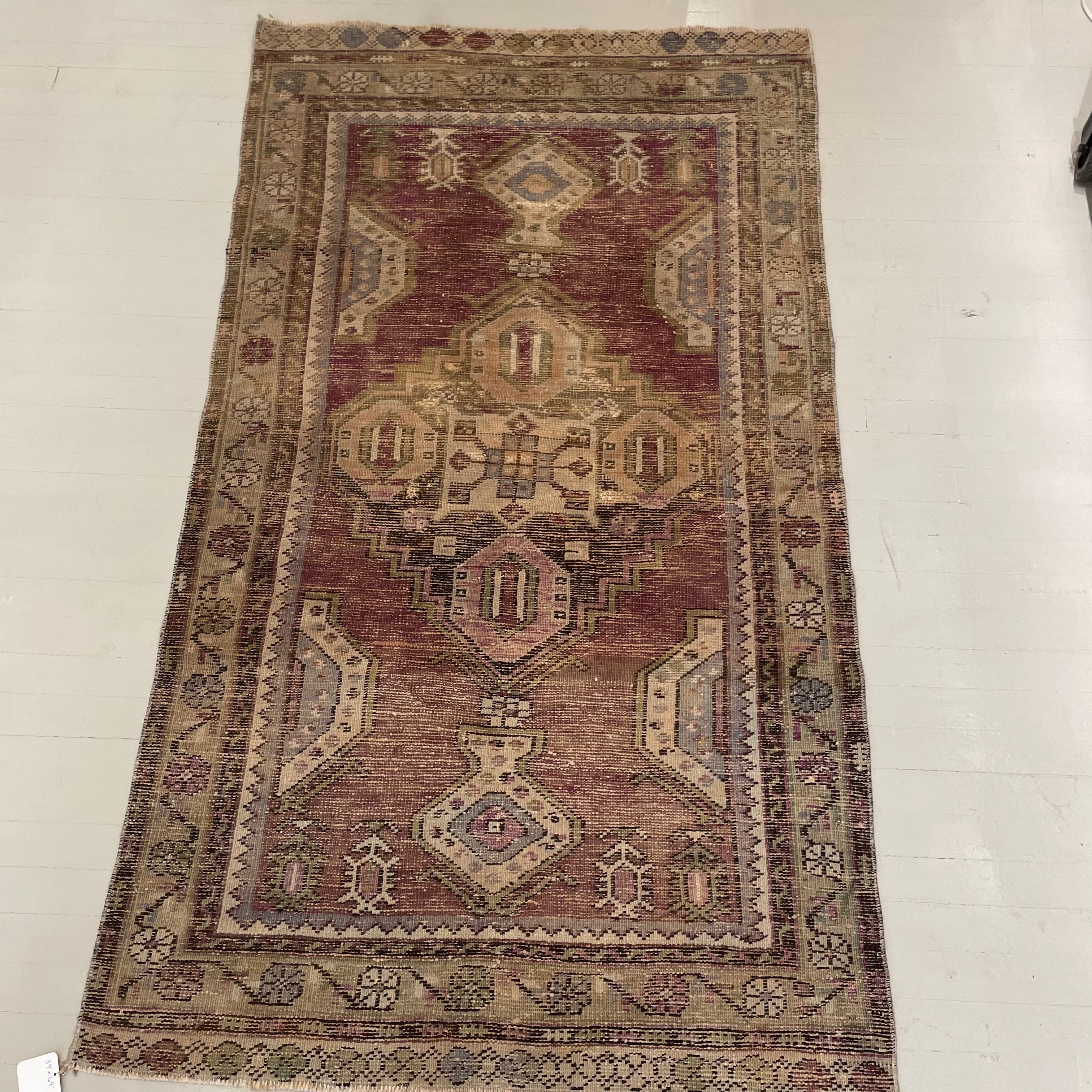 Vintage Multi Red / Blue / Beige Oushak Rug