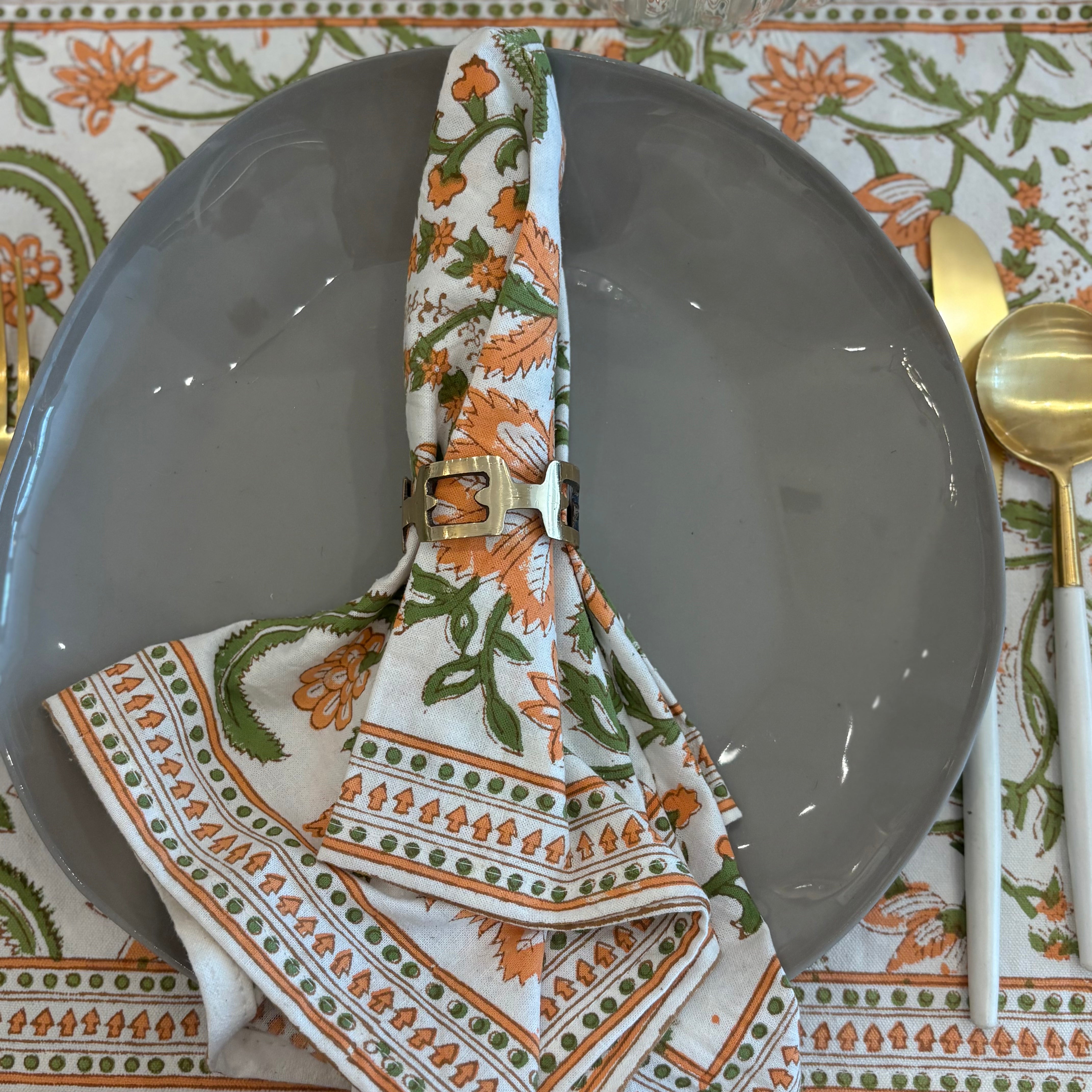 Set of 4 Brass Chain Shape Napkin Rings with Leather Tie