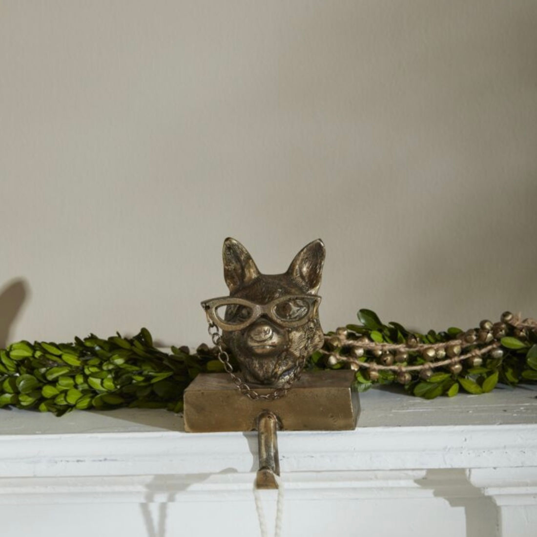 E & E Eloise Gold Stocking Holder