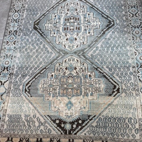 Vintage Cream / Light Green / Blue / Orange Oushak Rug