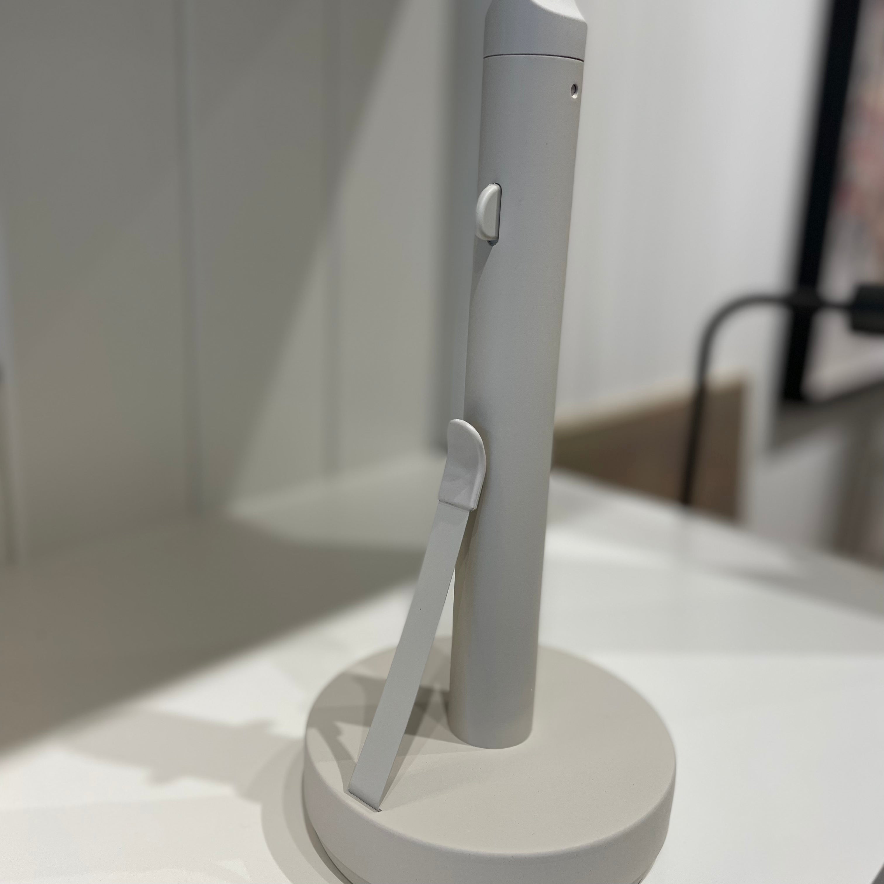 Weighted Paper Towel Holder