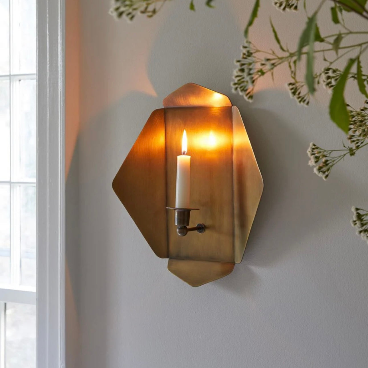 QUATREFOLD CANDLE SCONCE
