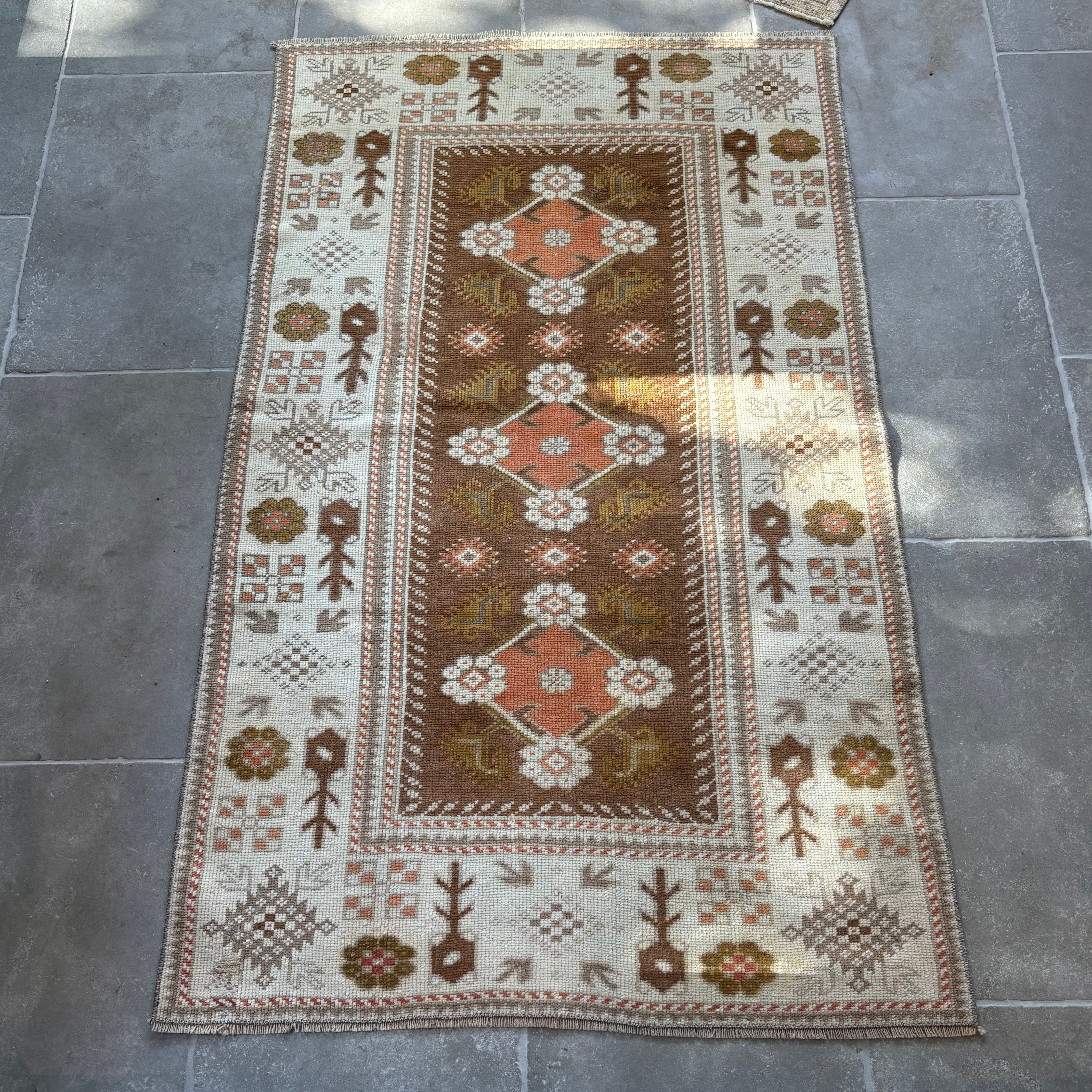 Vintage Cream / Brown / Orange Oushak Rug