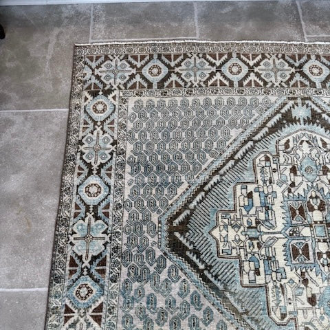 Vintage Cream /  Light Green / Blue / Orange  Oushak Rug