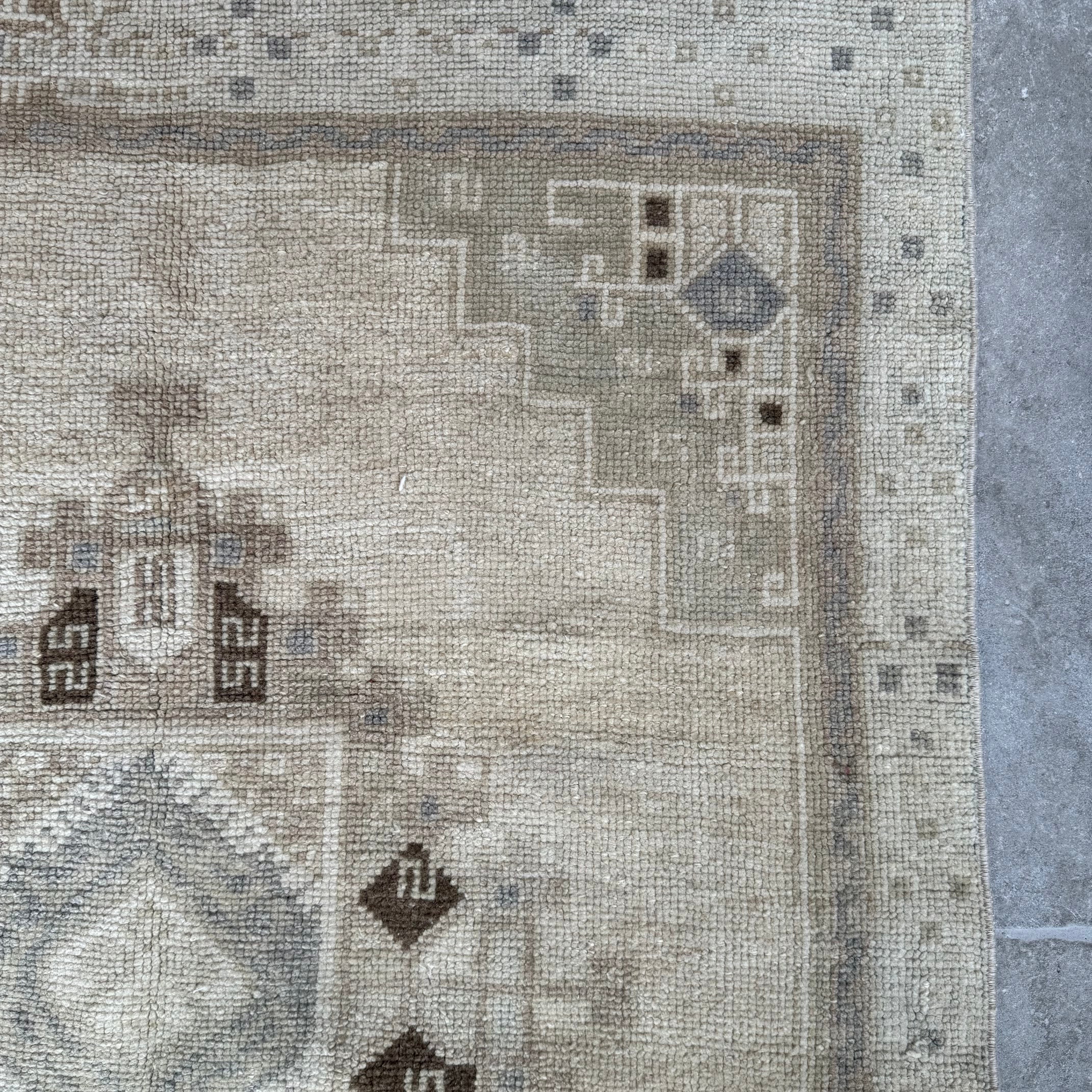 Vintage  Light Beige / Grey / Brown Neutrals  Oushak Rug