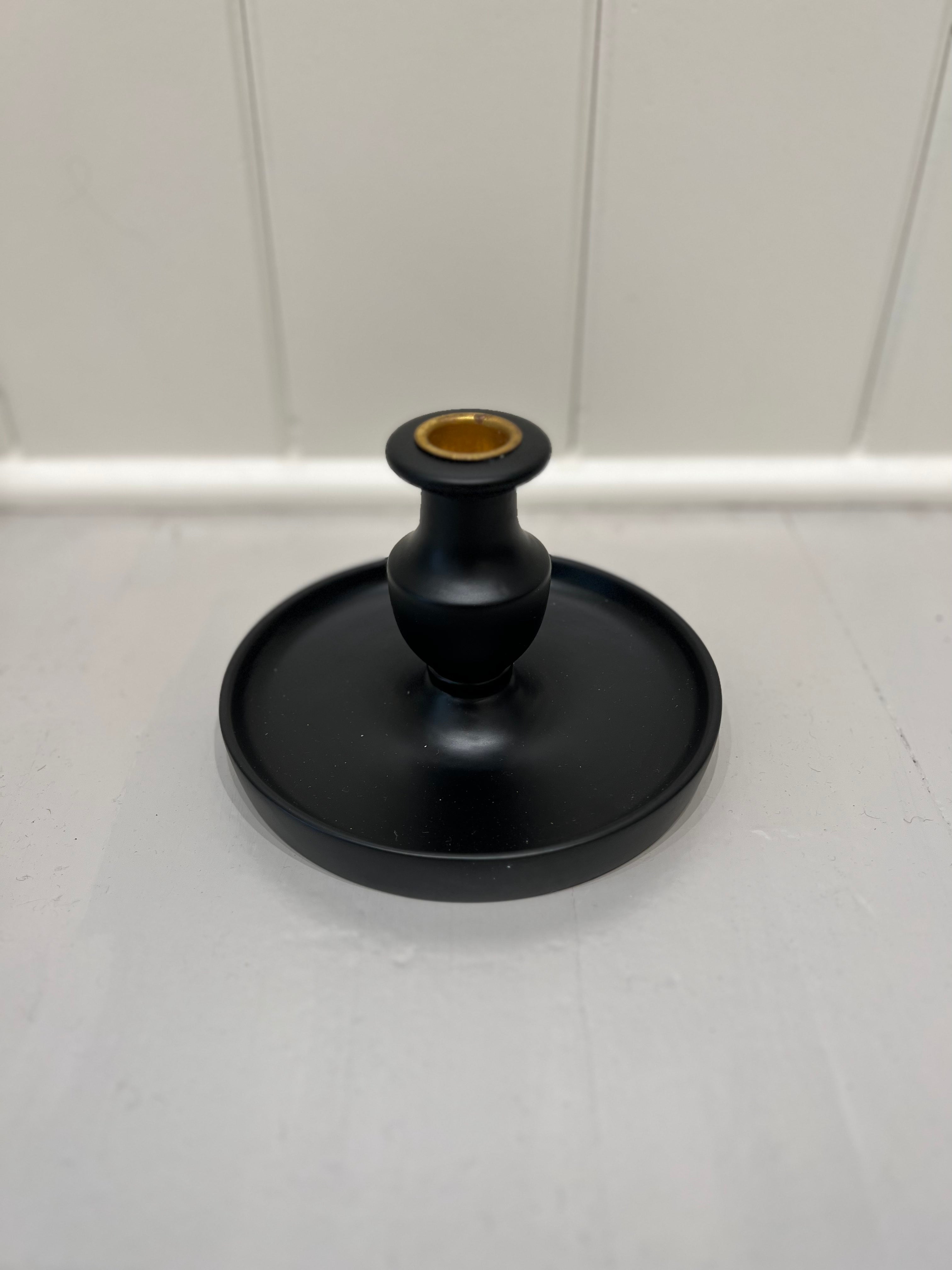 Ebony Candlestick with Hurricane